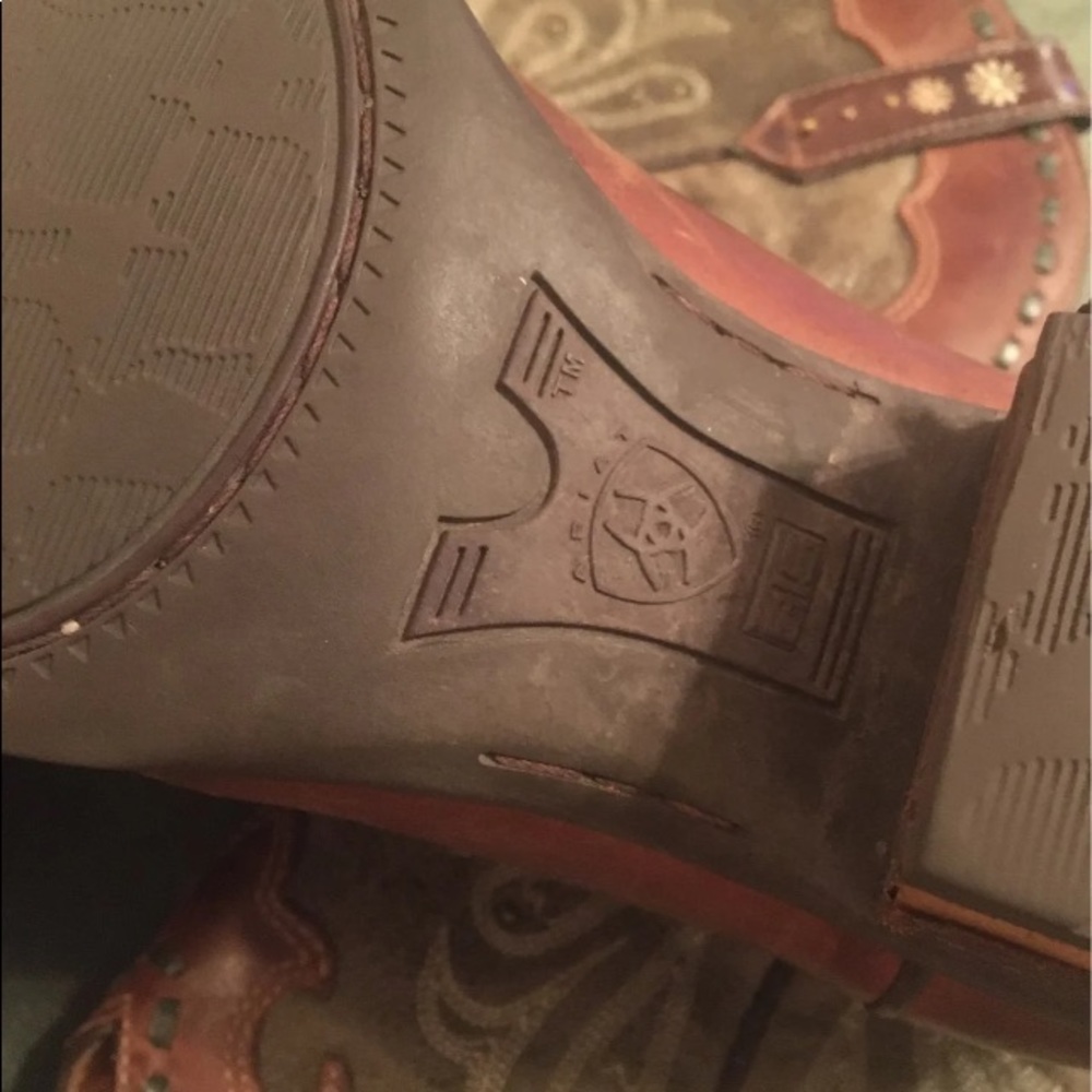 Ariat pull up boots size 8.5 - Picture 2 of 4